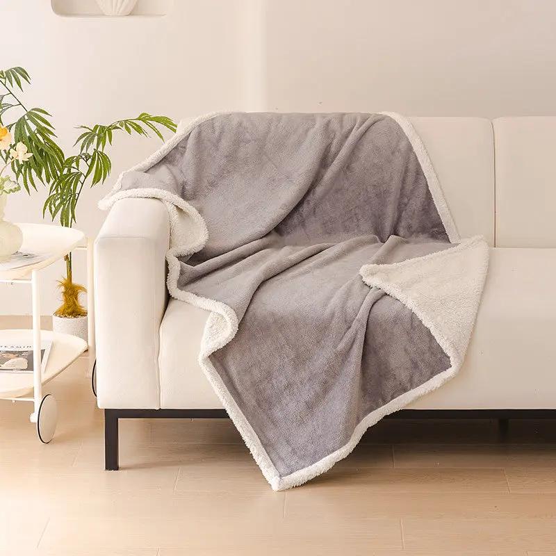 Pet waterproof blanket flannel comfortable cotton fleece Sherpa thick pet blanket by eprolo