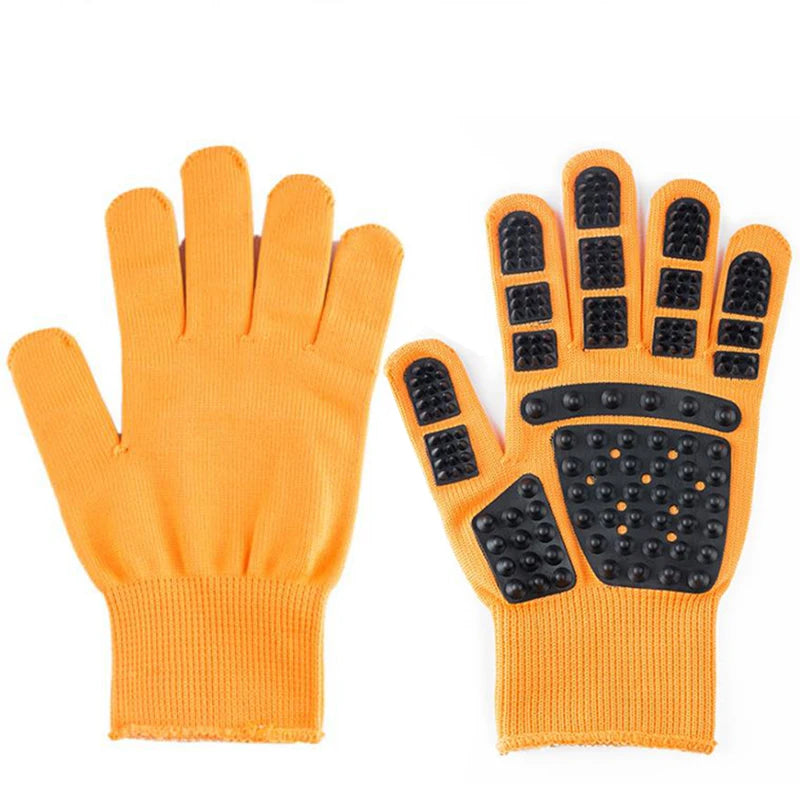 TrailPaw Deshedding Grooming Glove for Dogs & Cats